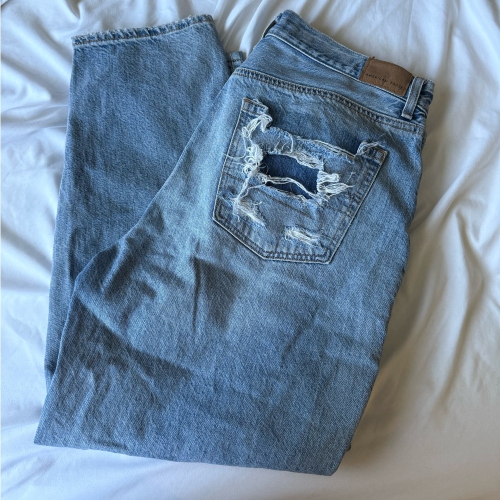 X-Short AE Mom Jean Size 6🌷🫶